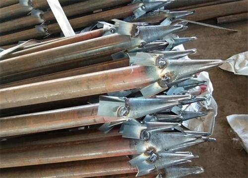 正镶白管棚钢花管